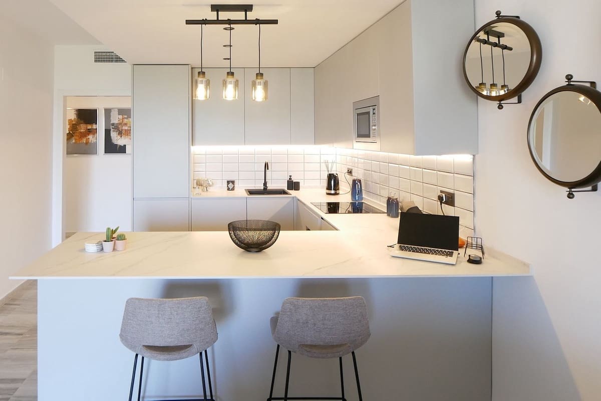 3 slaapkamer Appartement te koop in Cabopino met zwembad garage - € 529.000 (Ref: 9142454)