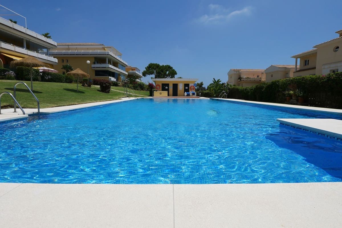 3 slaapkamer Appartement te koop in Cabopino met zwembad garage - € 529.000 (Ref: 9142454)