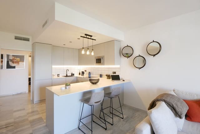 3 soverom Leilighet til salgs i Cabopino, Marbella med svømmebasseng garasje - € 529 000 (Ref: 9142454)