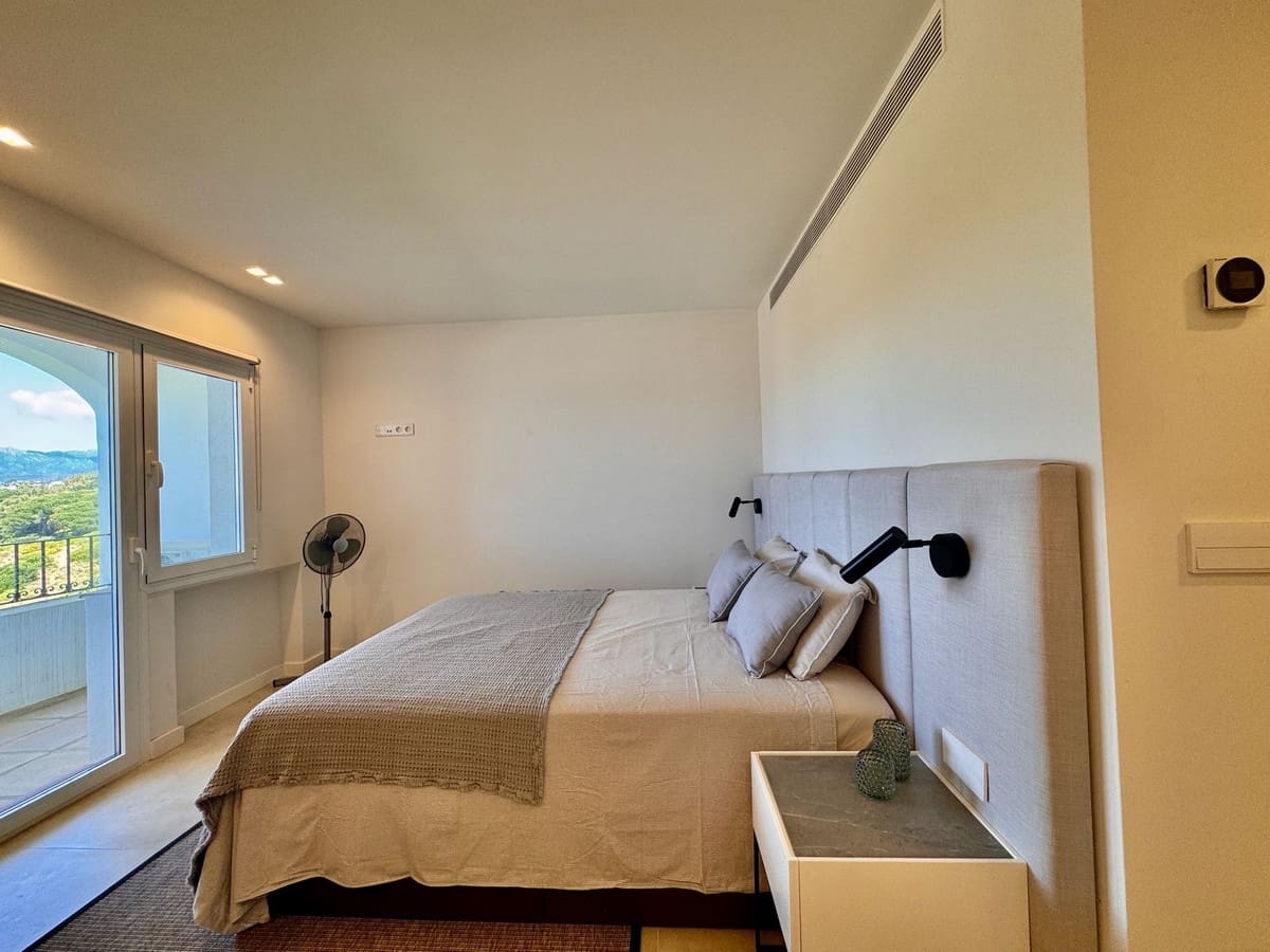 3 soverom Leilighet til salgs i Cabopino med svømmebasseng garasje - € 990 000 (Ref: 9144324)