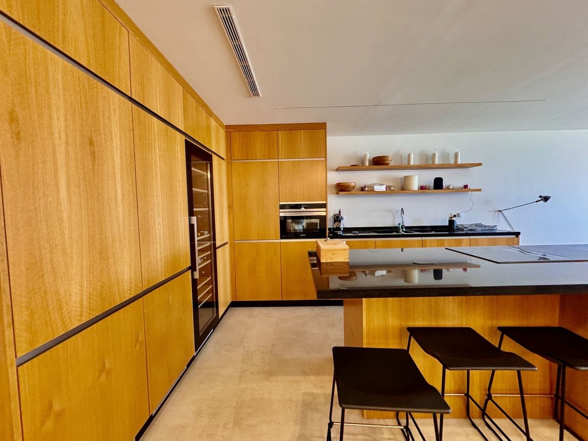 3 soverom Leilighet til salgs i Cabopino med svømmebasseng garasje - € 990 000 (Ref: 9144324)