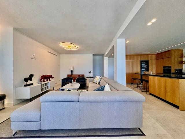 3 sypialnia Apartament na sprzedaż w Cabopino, Marbella z basenem garażem - 990 000 € (Ref: 9144324)