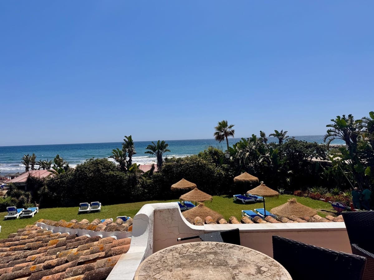 3 soveværelse Penthouse til salg i Cabopino med swimmingpool - € 895.000 (Ref: 9145213)