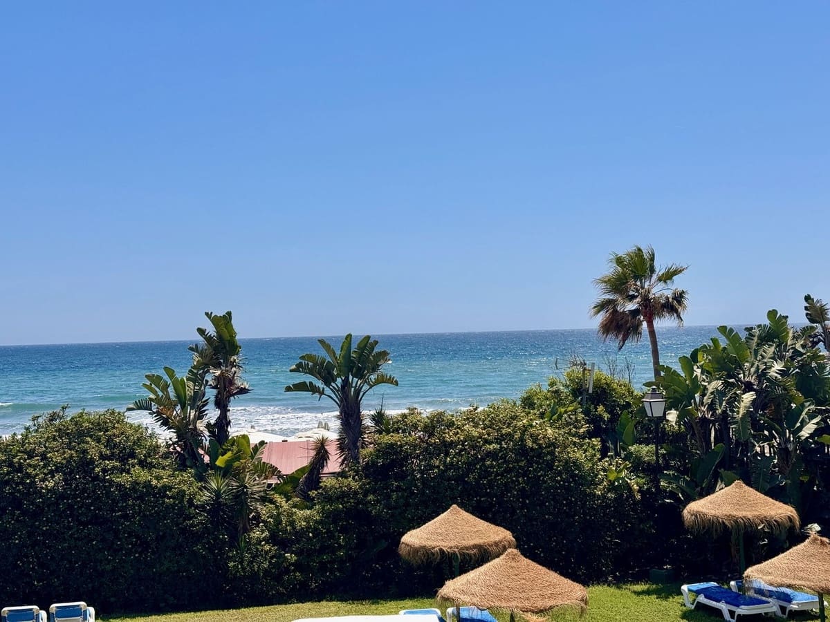 3 soveværelse Penthouse til salg i Cabopino med swimmingpool - € 895.000 (Ref: 9145213)