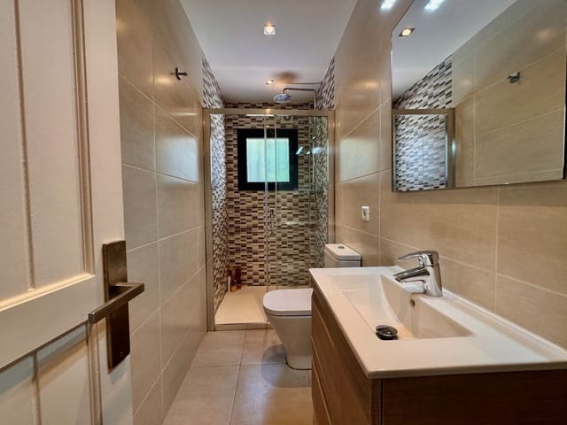 3 soverom Penthouse til salgs i Cabopino, Marbella med svømmebasseng - € 890 000 (Ref: 9145213)