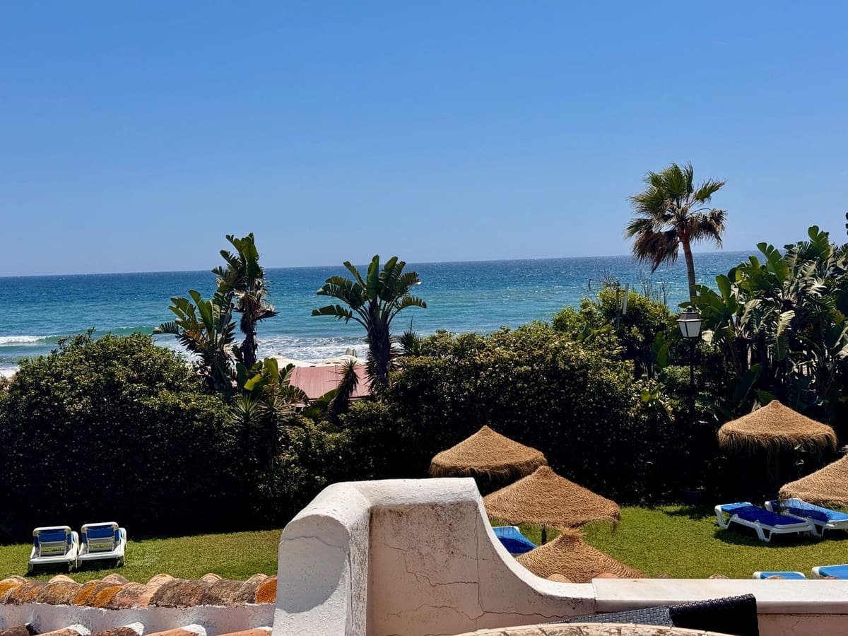 3 soveværelse Penthouse til salg i Cabopino med swimmingpool - € 890.000 (Ref: 9145213)