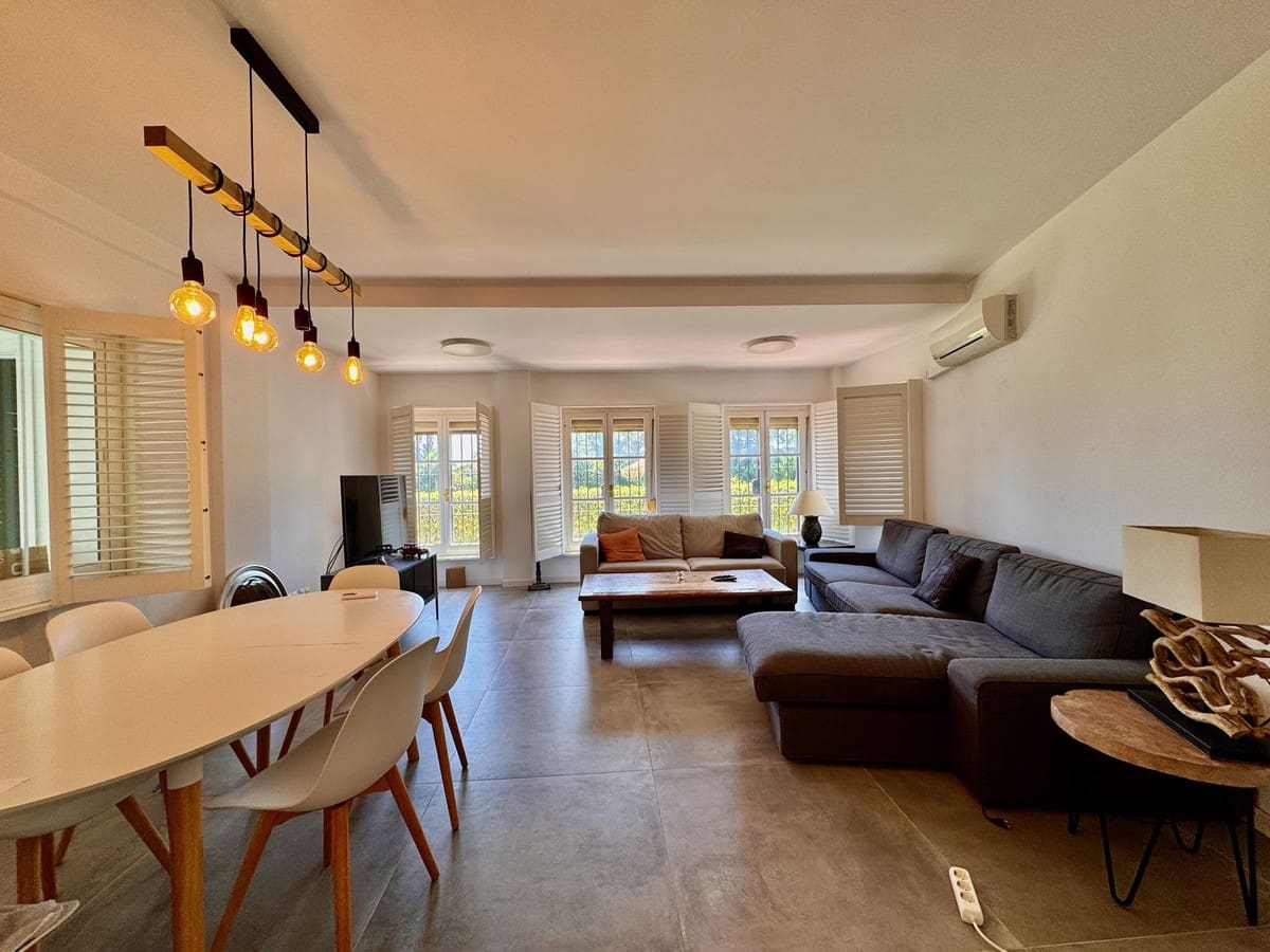 3 soveværelse Penthouse til salg i Cabopino med swimmingpool - € 890.000 (Ref: 9145213)