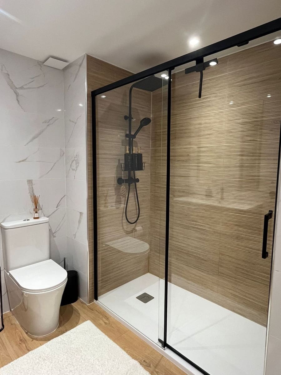 2 sypialnia Apartament na sprzedaż w La Reserva z basenem garażem - 379 000 € (Ref: 9162757)