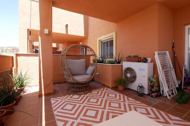 2 soverom Leilighet til salgs i La Reserva, Marbella med svømmebasseng garasje - € 359 000 (Ref: 9162757)