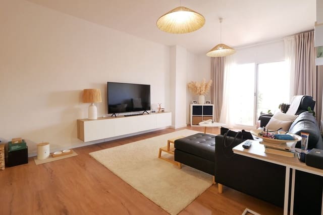 2 soverom Leilighet til salgs i La Reserva, Marbella med svømmebasseng garasje - € 359 000 (Ref: 9162757)