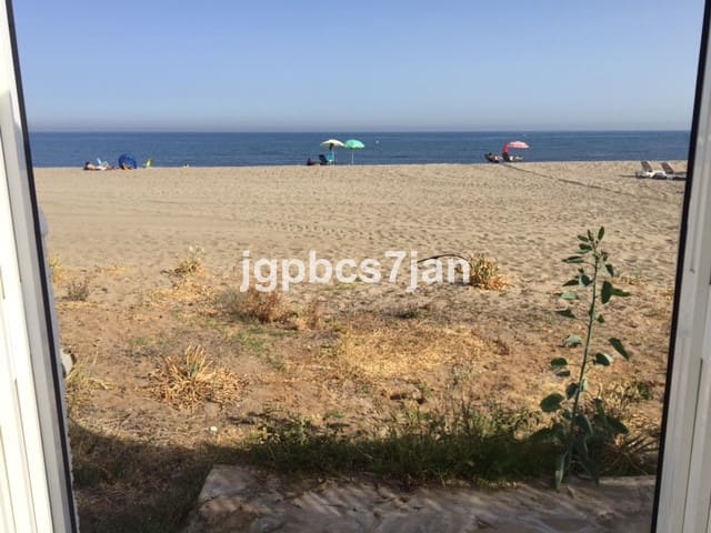 Pareado de 4 habitaciones en Cabopino, Marbella en venta con piscina garaje - 2.300.000 € (Ref: 9162794)