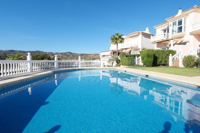 3 soverom Leilighet til salgs i Cabopino, Marbella med svømmebasseng garasje - € 895 000 (Ref: 9166592)
