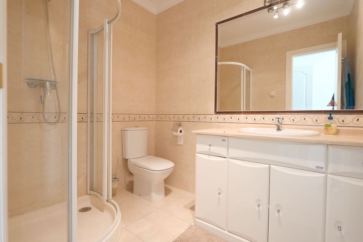3 sypialnia Apartament na sprzedaż w Cabopino z basenem garażem - 895 000 € (Ref: 9166592)