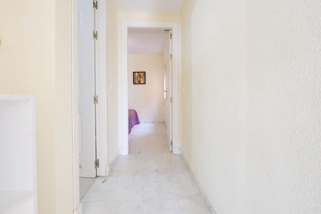 2 sypialnia Penthouse na sprzedaż w La Reserva, Marbella z basenem garażem - 310 000 € (Ref: 9177158)