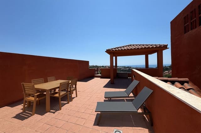2 sypialnia Penthouse na sprzedaż w La Reserva, Marbella z basenem garażem - 310 000 € (Ref: 9177158)