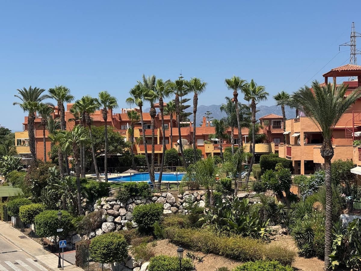 2 soveværelse Penthouse til salg i La Reserva med swimmingpool garage - € 310.000 (Ref: 9177158)