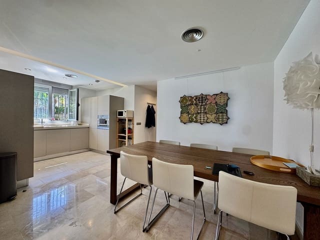 3 sypialnia Apartament na sprzedaż w La Mairena, Ojen z basenem garażem - 415 000 € (Ref: 9184641)