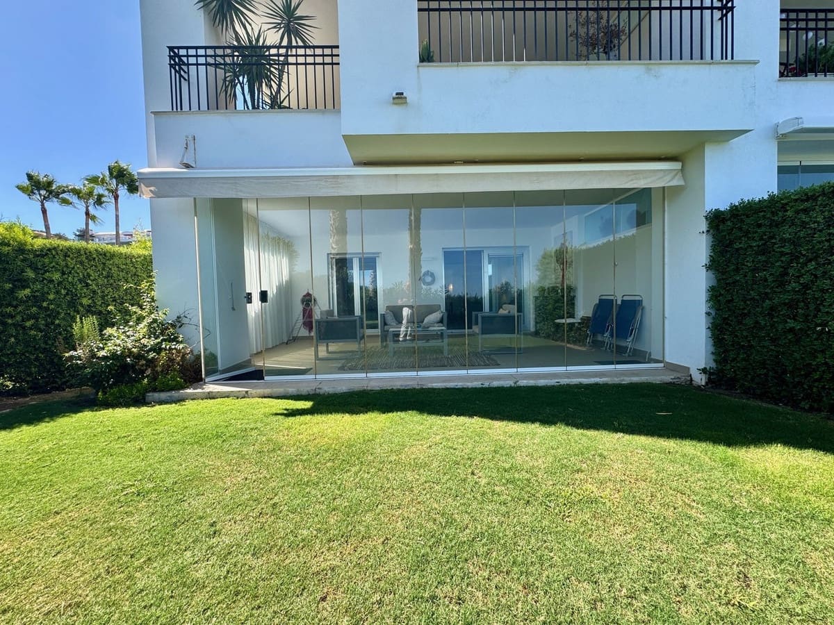 3 soveværelse Lejlighed til salg i La Mairena med swimmingpool garage - € 415.000 (Ref: 9184641)