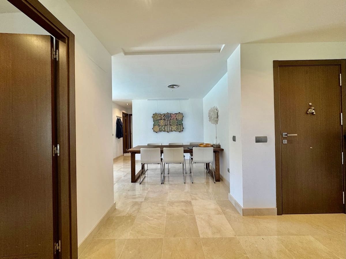 3 slaapkamer Appartement te koop in La Mairena met zwembad garage - € 415.000 (Ref: 9184641)