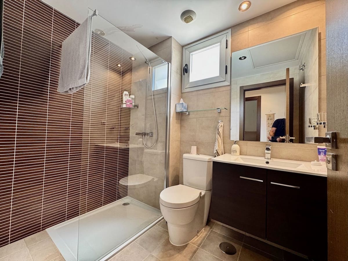 3 slaapkamer Appartement te koop in La Mairena met zwembad garage - € 415.000 (Ref: 9184641)