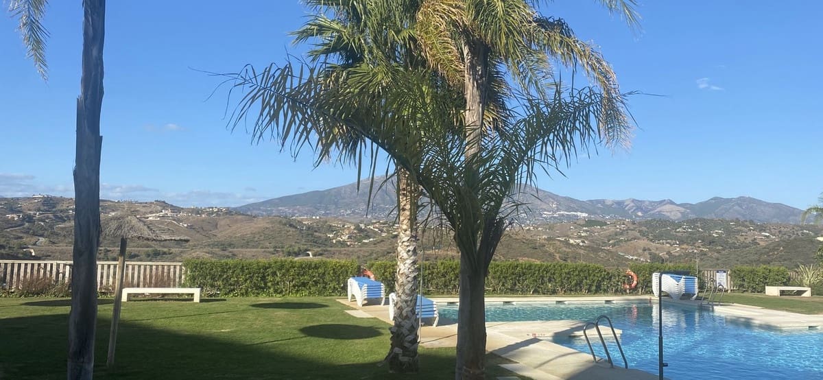 2 bedroom Apartment for sale in La Cala de Mijas with pool garage - € 439,000 (Ref: 9191382)