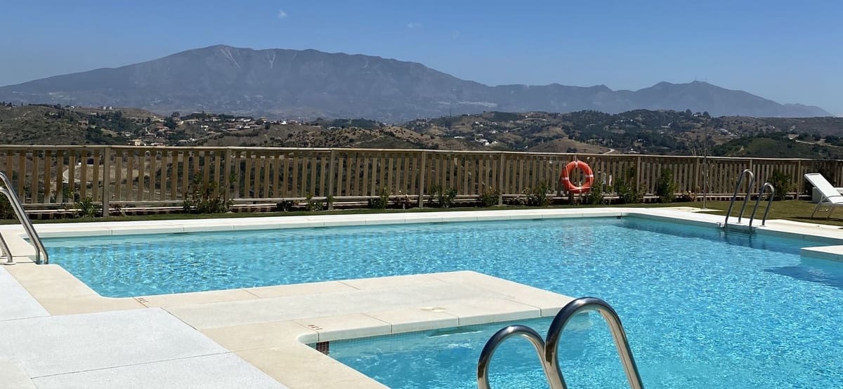 2 chambre Appartement à vendre à La Cala de Mijas avec piscine garage - 439 000 € (Ref: 9191382)