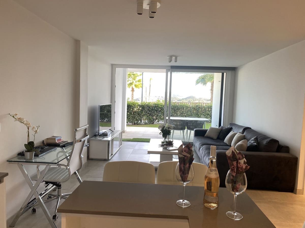 2 slaapkamer Appartement te koop in La Cala de Mijas met zwembad garage - € 439.000 (Ref: 9191382)