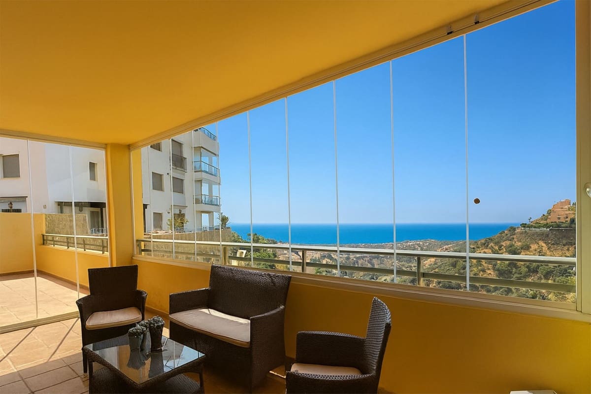 2 quarto Apartamento para venda em Calahonda com piscina garagem - 365 000 € (Ref: 9193000)