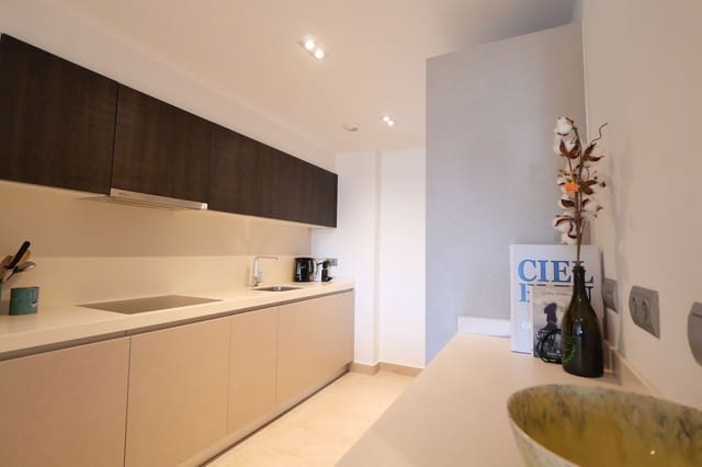 Apartamento de 2 habitaciones en La Mairena, Ojen en venta con piscina garaje - 359.000 € (Ref: 9201774)