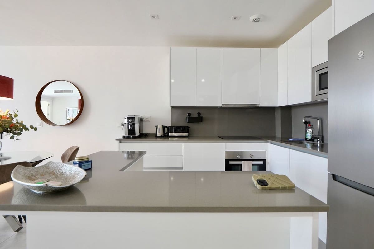 2 bedroom Apartment for sale in La Cala de Mijas with pool garage - € 499,999 (Ref: 9210462)