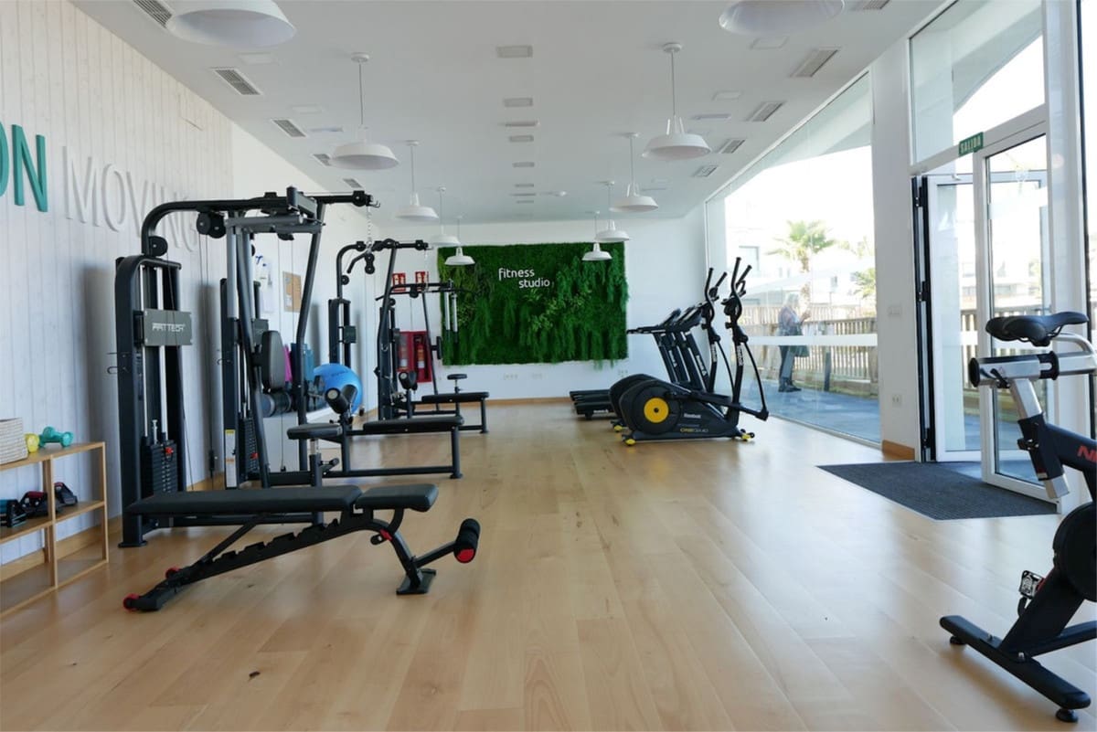 2 bedroom Apartment for sale in La Cala de Mijas with pool garage - € 499,999 (Ref: 9210462)