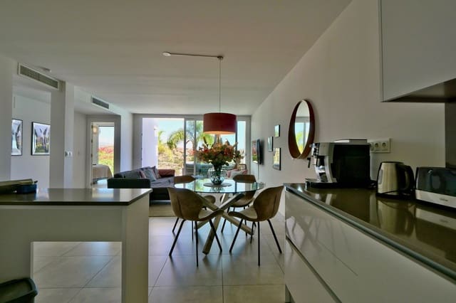 Apartamento de 2 habitaciones en La Cala de Mijas, Mijas en venta con piscina garaje - 499.999 € (Ref: 9210462)