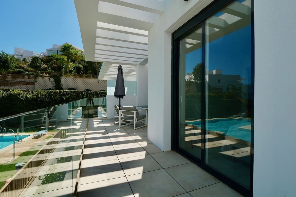 Apartamento de 2 habitaciones en La Cala de Mijas en venta con piscina garaje - 499.999 € (Ref: 9210462)