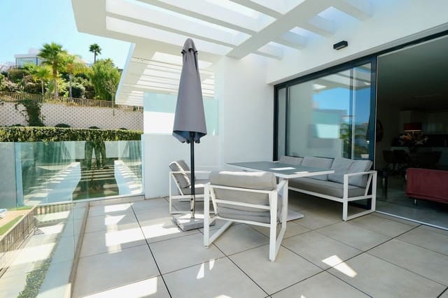 2 chambre Appartement à vendre à La Cala de Mijas, Mijas avec piscine garage - 499 999 € (Ref: 9210462)