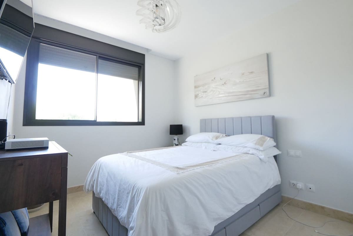 2 sypialnia Apartament na sprzedaż w Cabopino z basenem garażem - 549 900 € (Ref: 9216722)