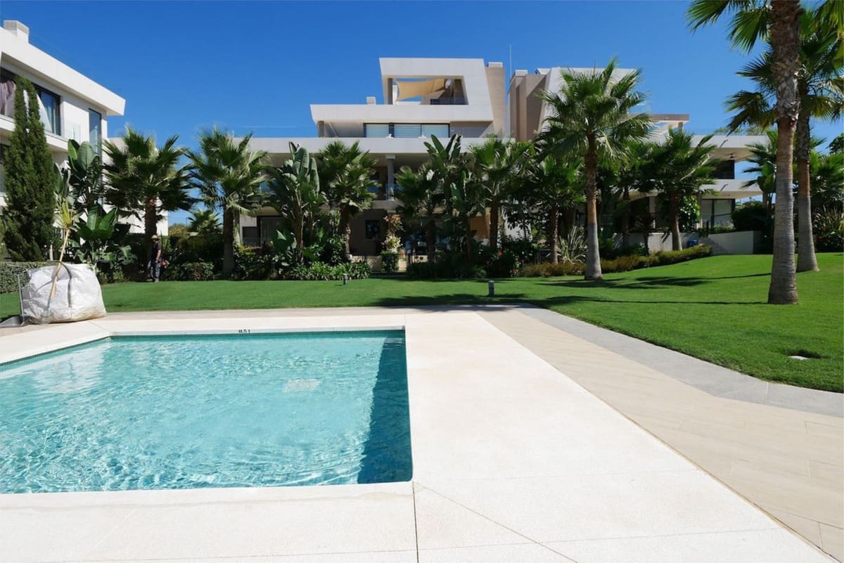 2 sypialnia Apartament na sprzedaż w Cabopino z basenem garażem - 549 900 € (Ref: 9216722)