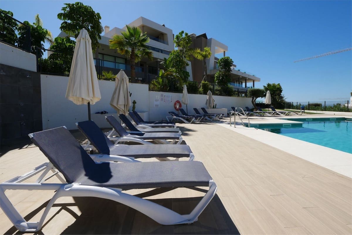 2 sypialnia Apartament na sprzedaż w Cabopino z basenem garażem - 549 900 € (Ref: 9216722)