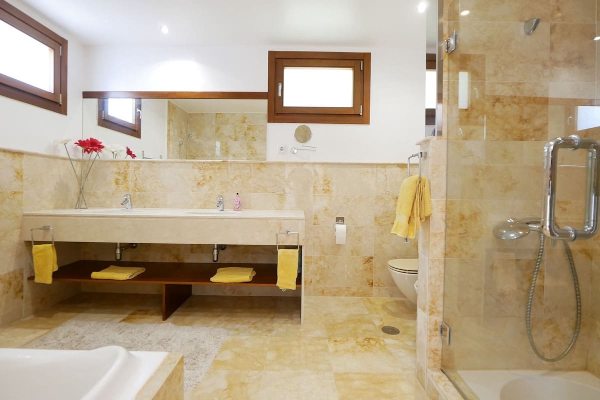 3 slaapkamer Penthouse te koop in Marbella met zwembad garage - € 595.900 (Ref: 9238816)