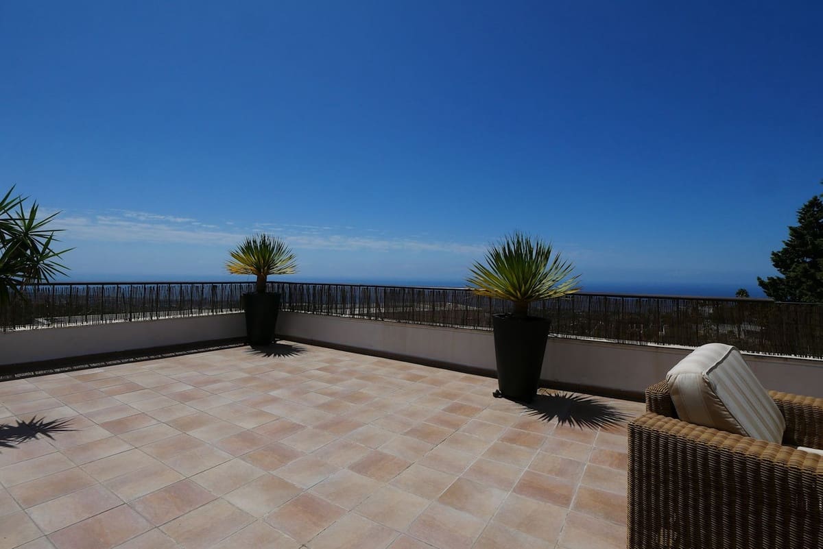 3 slaapkamer Penthouse te koop in Marbella met zwembad garage - € 595.900 (Ref: 9238816)