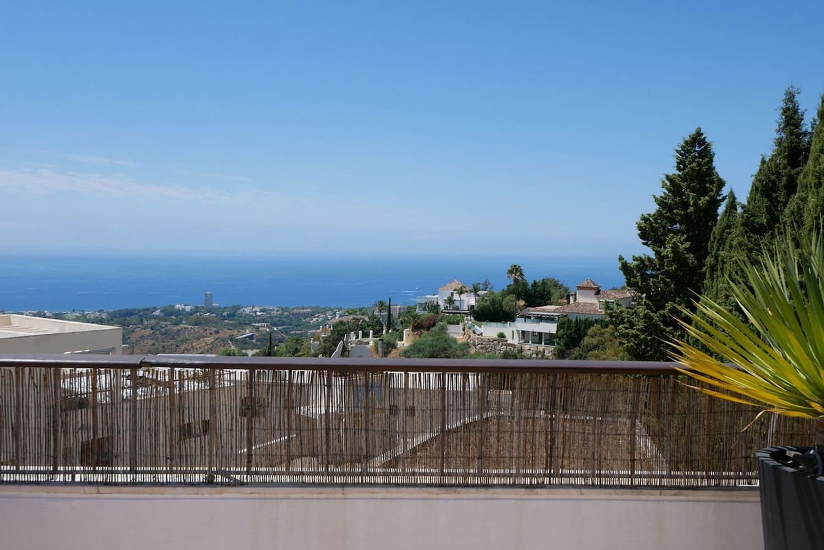 3 slaapkamer Penthouse te koop in Marbella met zwembad garage - € 595.900 (Ref: 9238816)