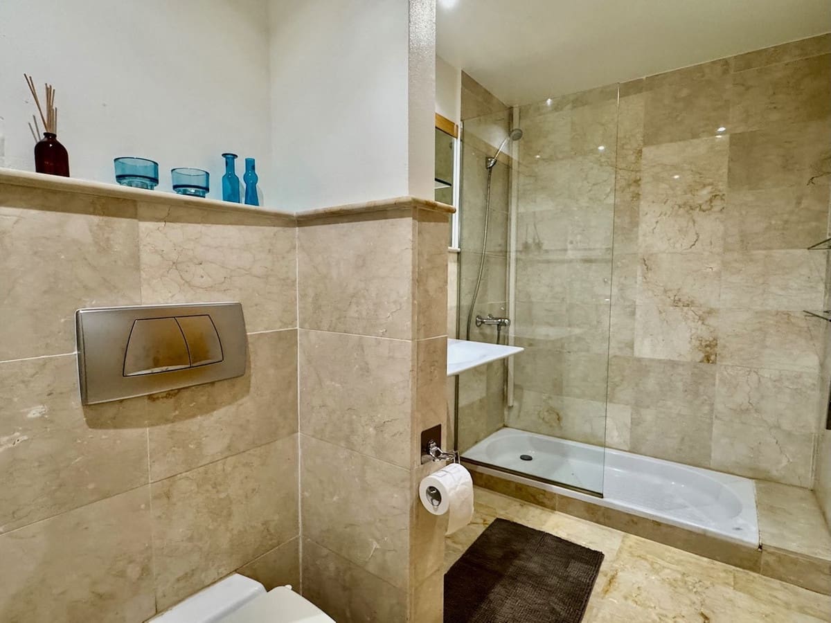 3 slaapkamer Penthouse te koop in Marbella met zwembad garage - € 595.900 (Ref: 9238816)