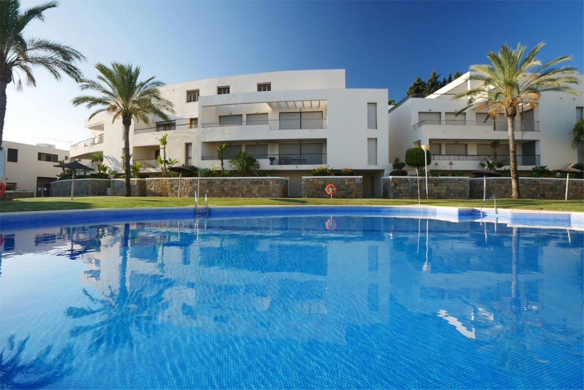 3 slaapkamer Penthouse te koop in Marbella met zwembad garage - € 595.900 (Ref: 9238816)