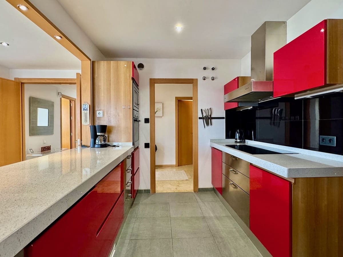 3 slaapkamer Penthouse te koop in Marbella met zwembad garage - € 595.900 (Ref: 9238816)