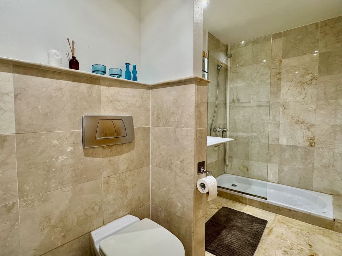 3 slaapkamer Penthouse te koop in Marbella met zwembad garage - € 595.900 (Ref: 9238816)