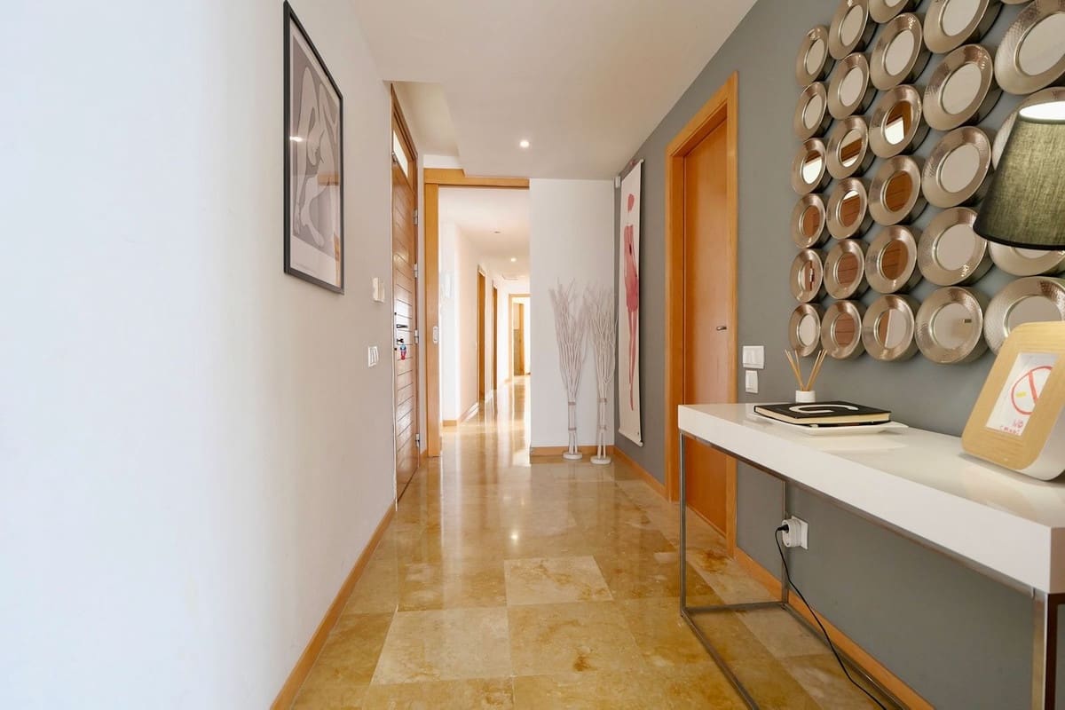 3 chambre Penthouse à vendre à Los Monteros avec piscine garage - 645 000 € (Ref: 9248552)