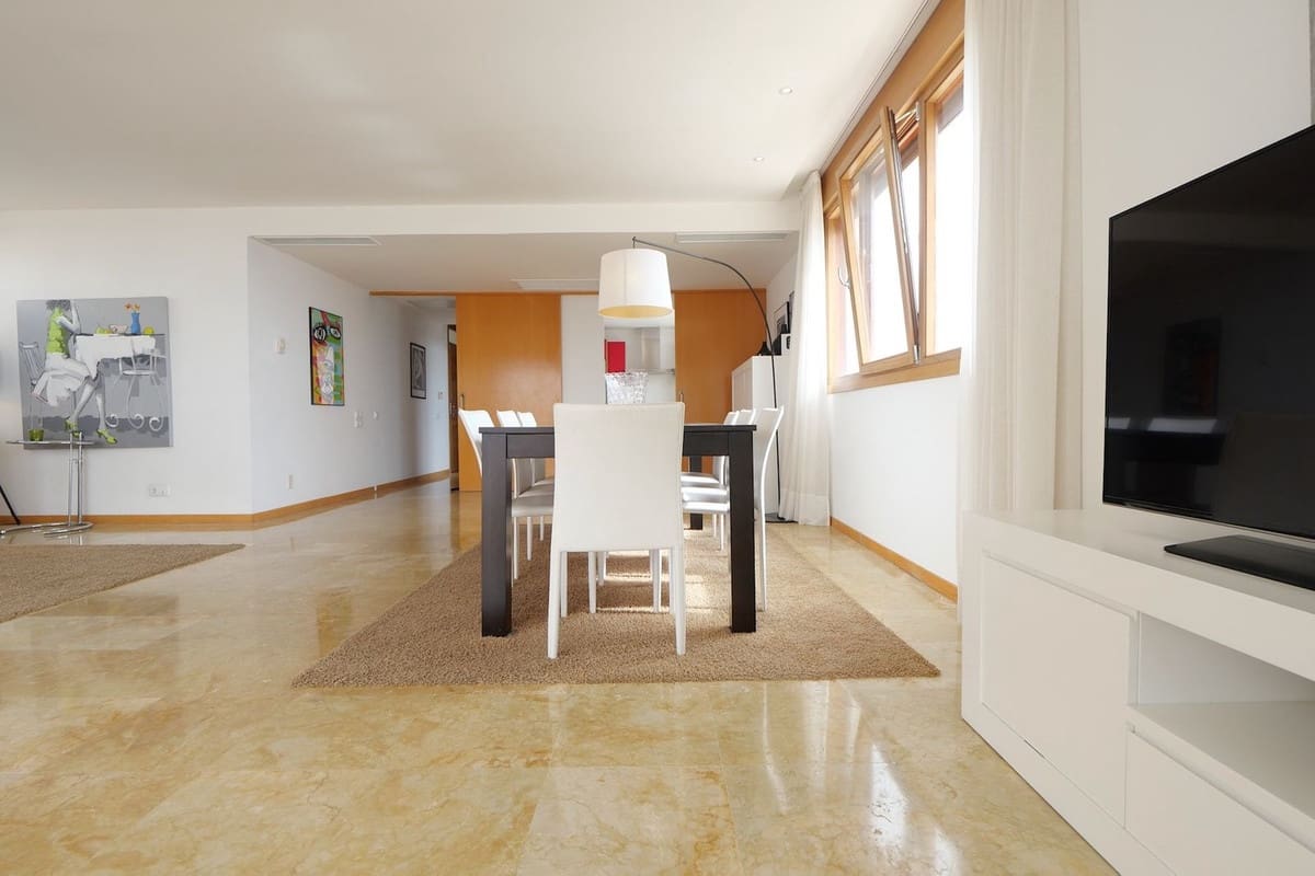 3 chambre Penthouse à vendre à Los Monteros avec piscine garage - 645 000 € (Ref: 9248552)