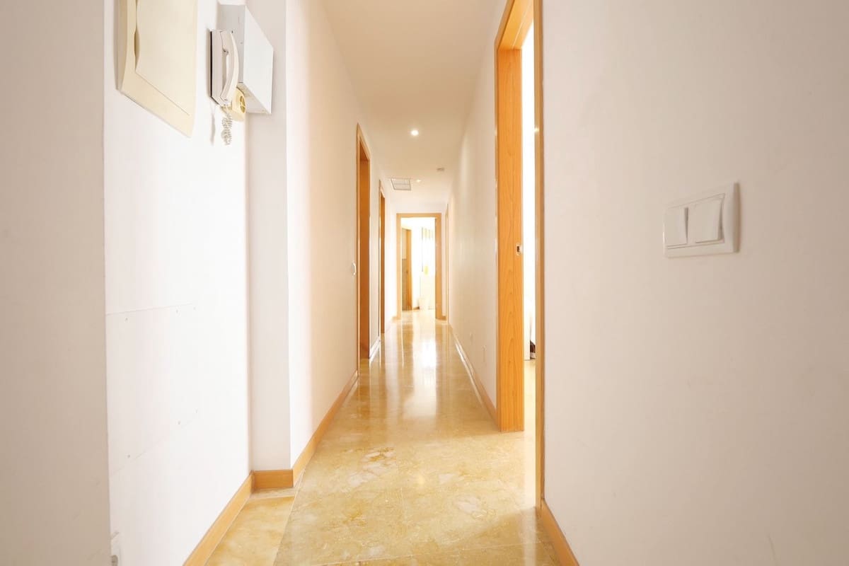 3 chambre Penthouse à vendre à Los Monteros avec piscine garage - 645 000 € (Ref: 9248552)