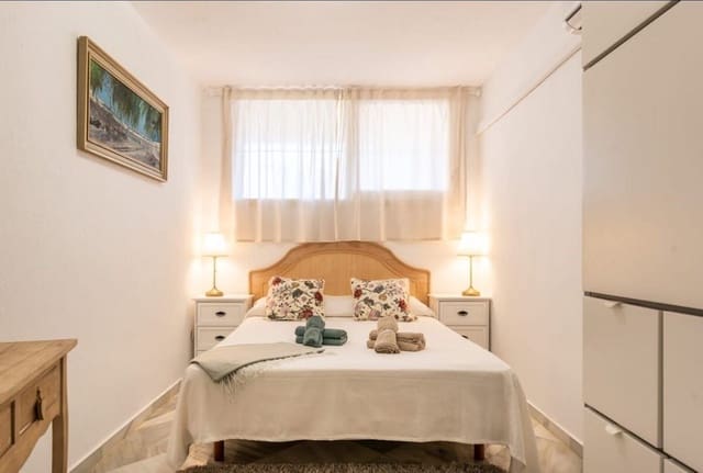 3 soveværelse Lejlighed til salg i Cabopino, Marbella med swimmingpool - € 308.900 (Ref: 9273067)