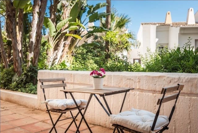 3 soveværelse Lejlighed til salg i Cabopino, Marbella med swimmingpool - € 308.900 (Ref: 9273067)
