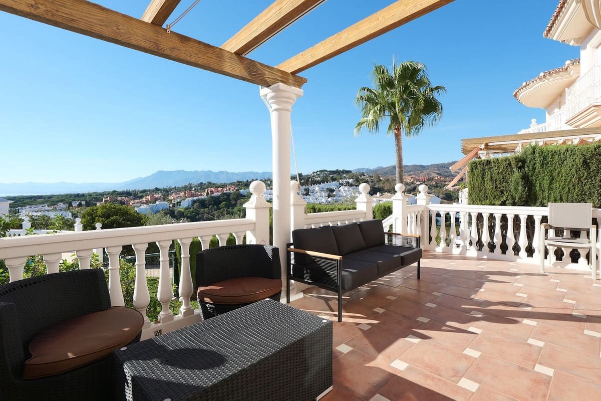 3 bedroom Terraced Villa for sale in Cabopino with pool garage - € 895,000 (Ref: 9287868)